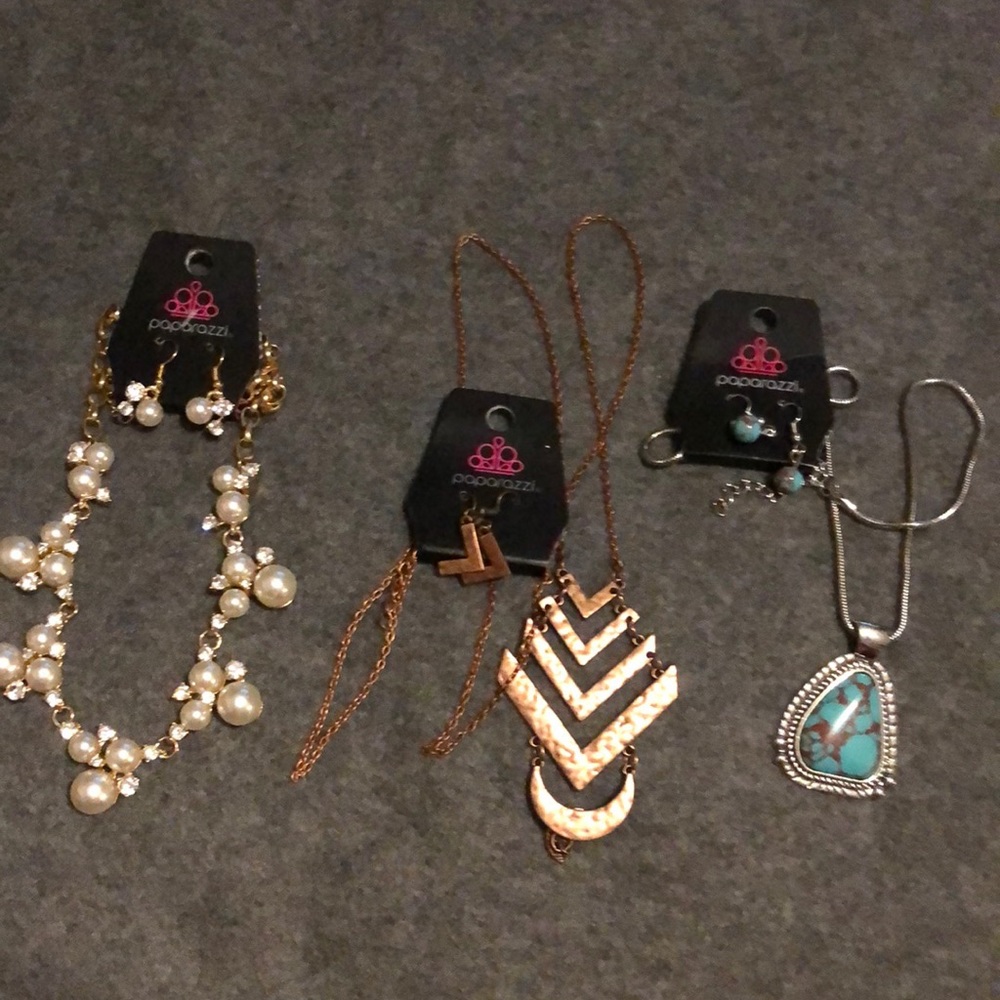 Paparazzi necklace sets